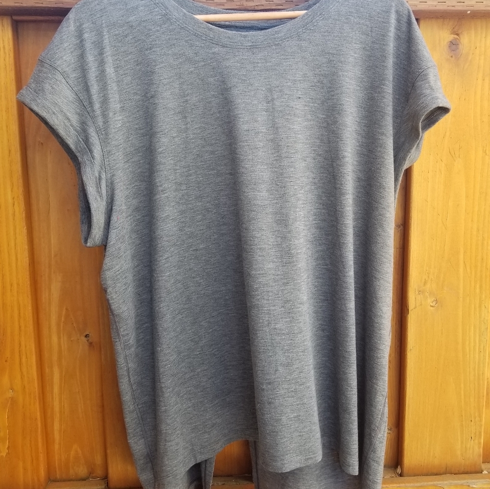 Lululemon Back in Action Tshirt